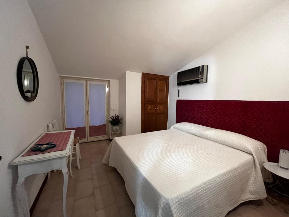 Cala Gonone Holiday Flats Zewnętrze zdjęcie